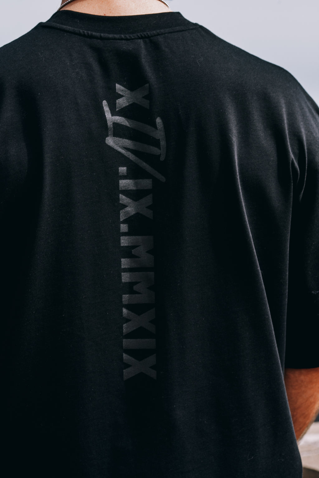 Tee Black